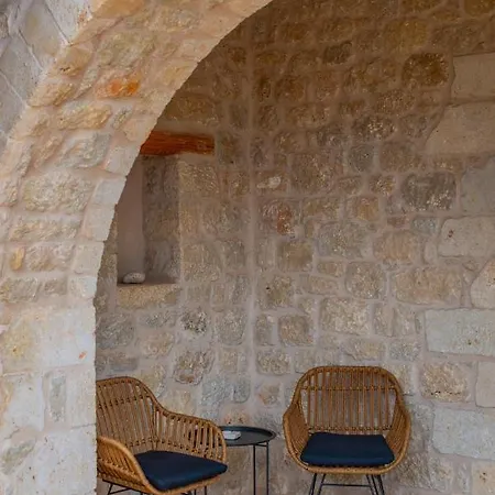 Brazzo Di Maina 2* Oitilon