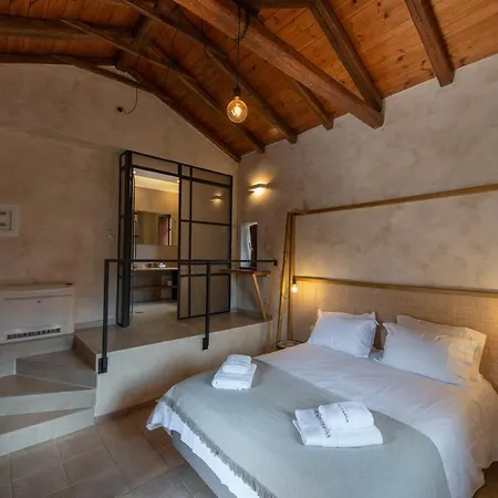 Brazzo Di Maina Hotel Oitylo