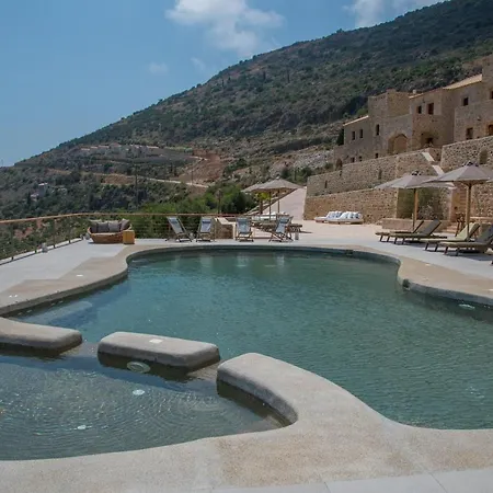Brazzo Di Maina Hotel
