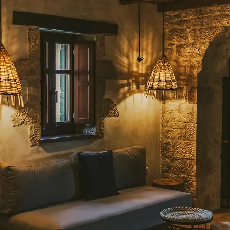 Brazzo Di Maina Hotel Oitilon