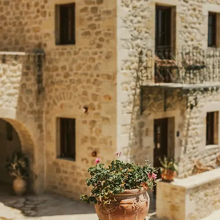 Hotel Brazzo Di Maina Oitylo