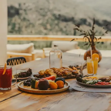 Brazzo Di Maina Hotel