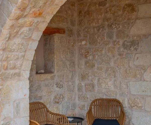 Brazzo Di Maina 5* Οίτυλο